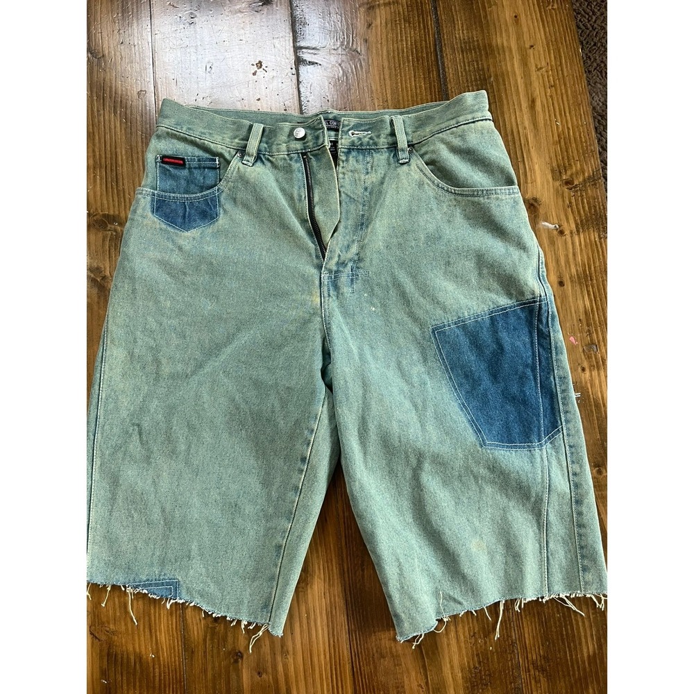 Y2K FUBU Apparel Company Mens Denim Shorts Light Wash Patch Pocket Raw Hem W34